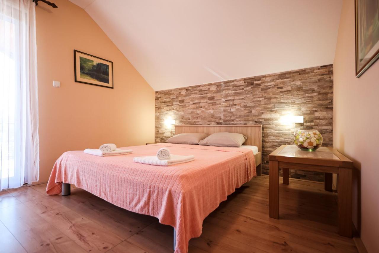 Sukošan Apartment Ruza מראה חיצוני תמונה
