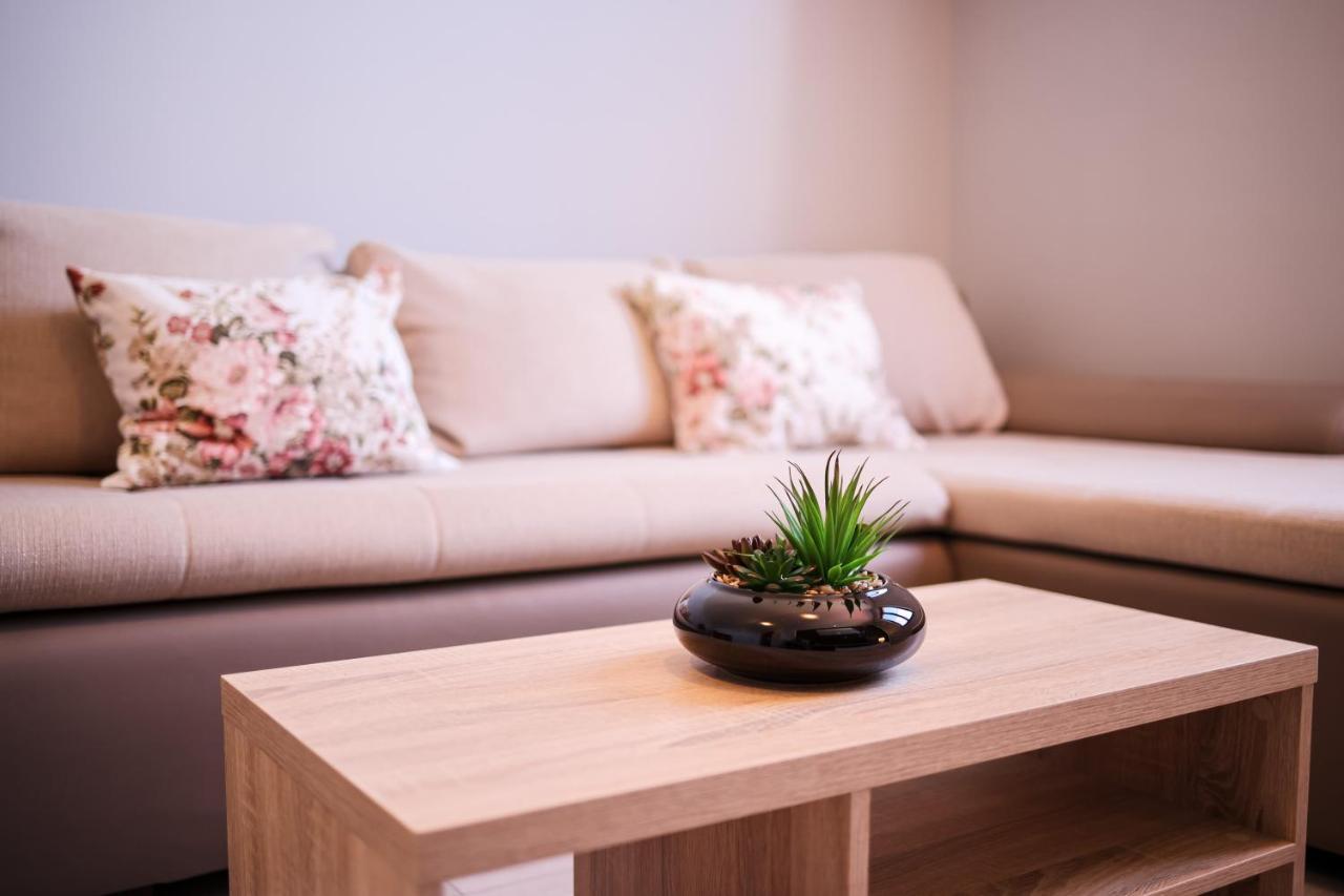 Sukošan Apartment Ruza מראה חיצוני תמונה