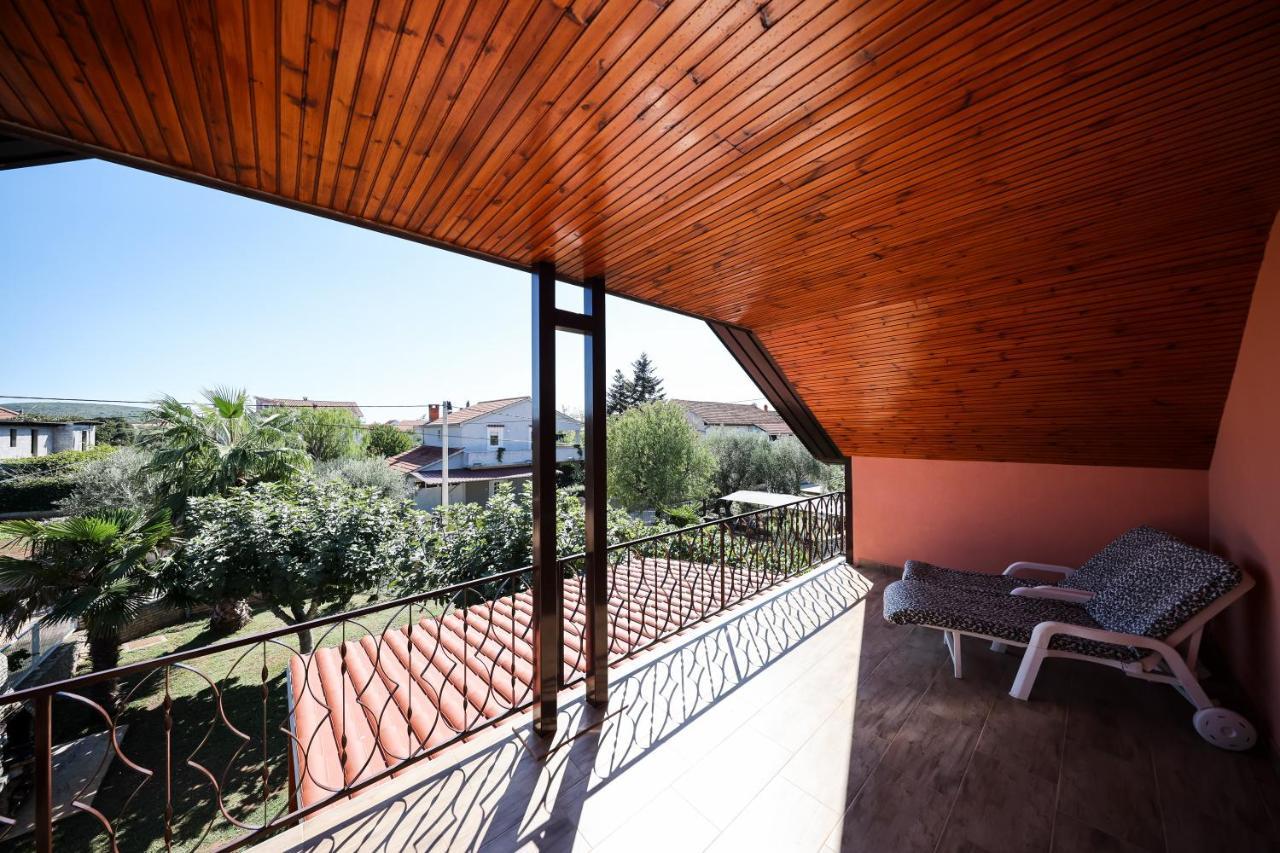 Sukošan Apartment Ruza מראה חיצוני תמונה