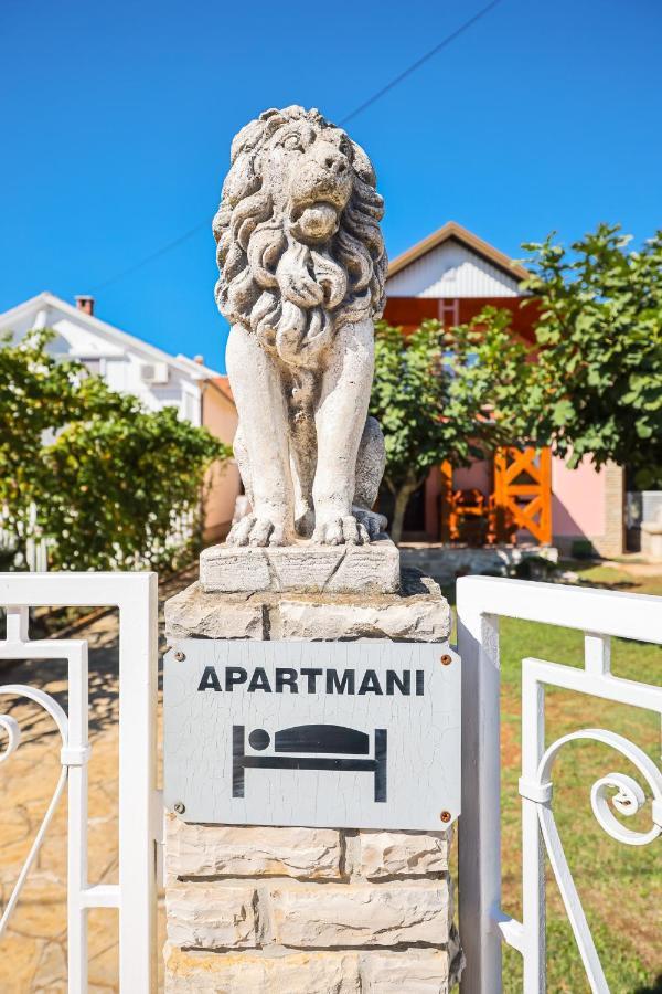 Sukošan Apartment Ruza מראה חיצוני תמונה