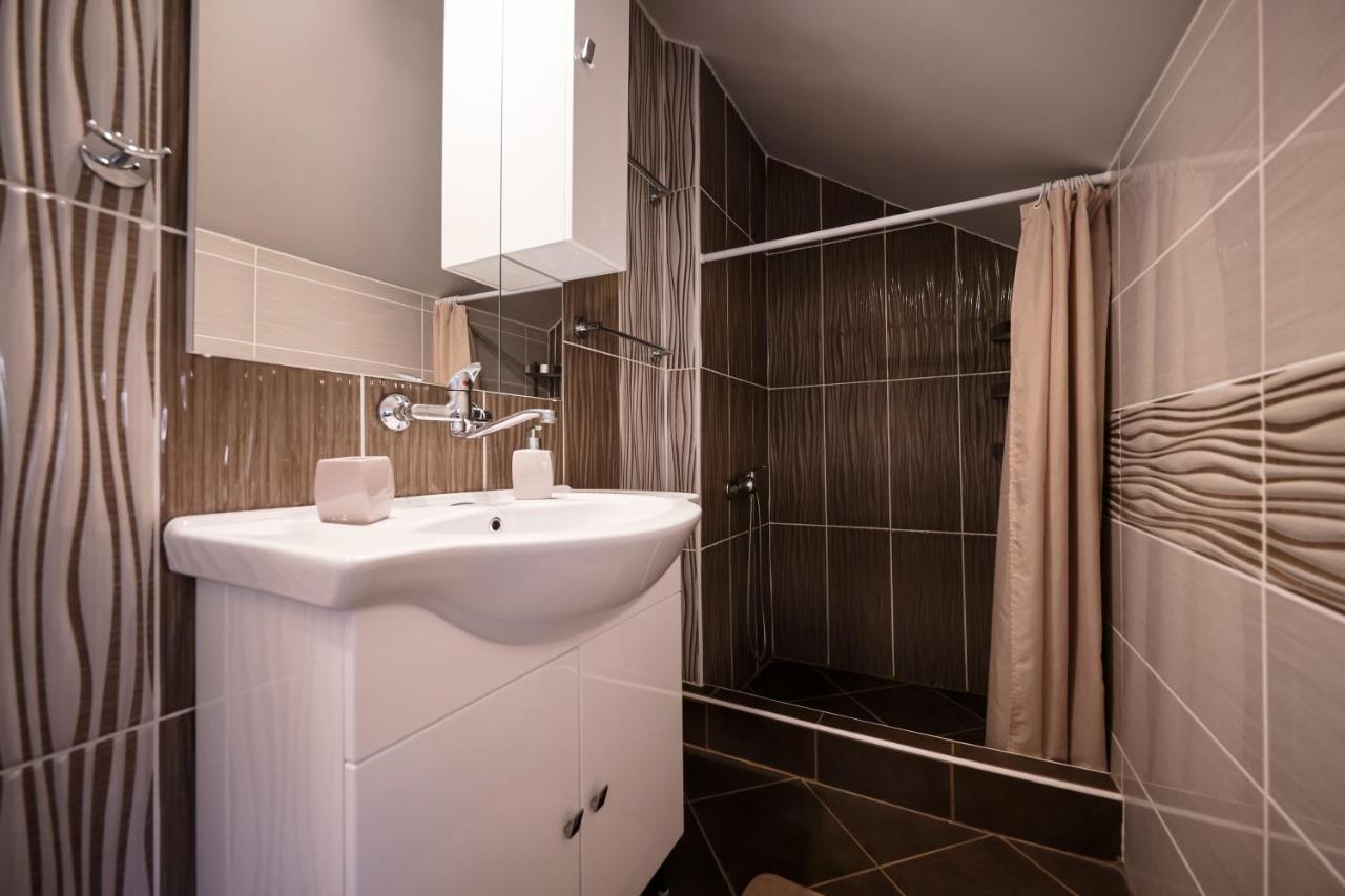 Sukošan Apartment Ruza מראה חיצוני תמונה