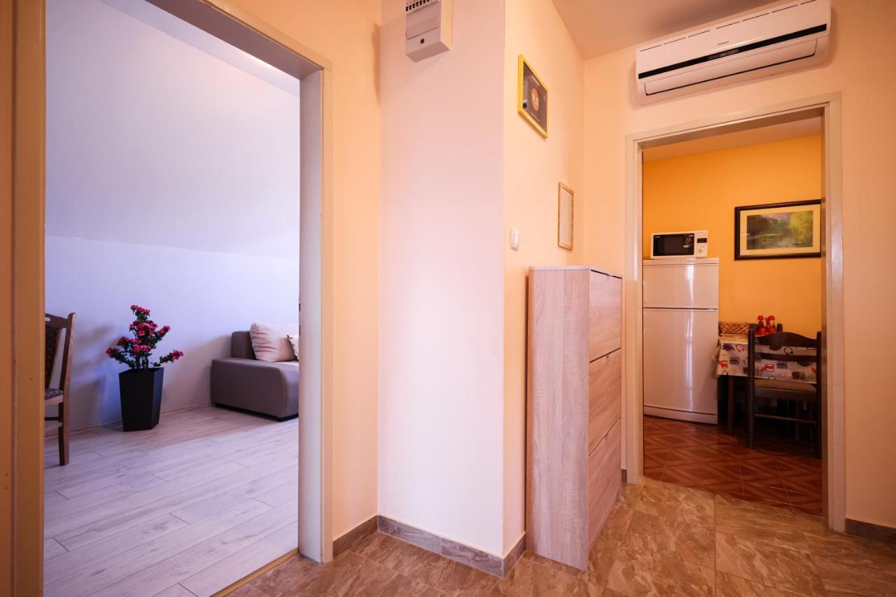 Sukošan Apartment Ruza מראה חיצוני תמונה