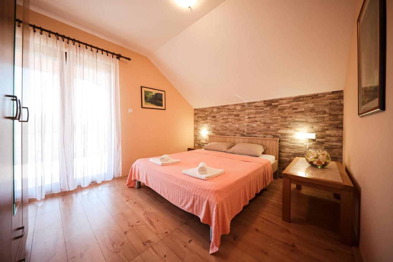 Sukošan Apartment Ruza מראה חיצוני תמונה