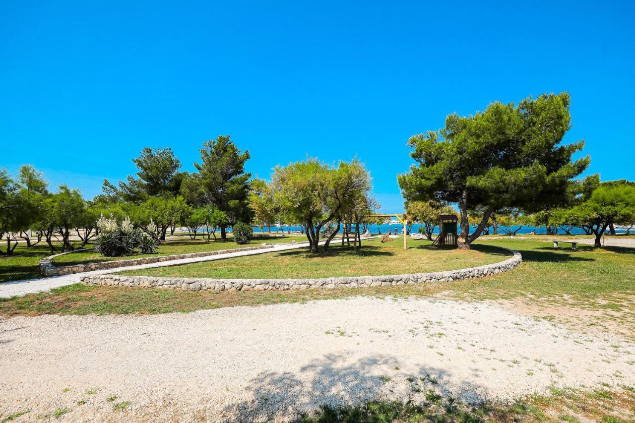 Sukošan Apartment Ruza מראה חיצוני תמונה